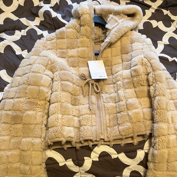 Fur jacket - Picture 1 of 5